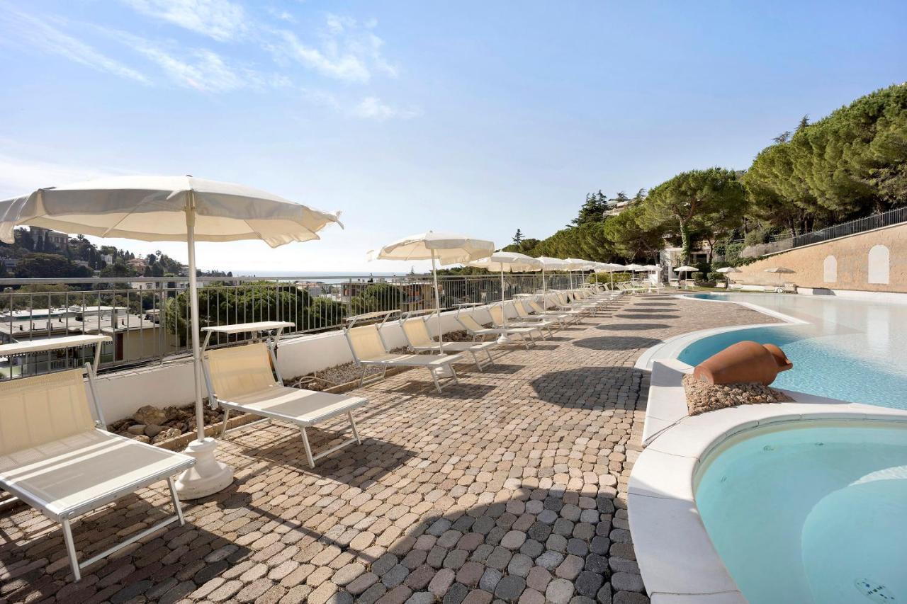 Modus Vivendi Trilocale Deluxe Aparthotel Sanremo Luaran gambar